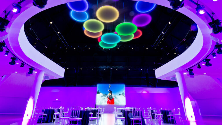 Salle L’Opale des Pyramides pour séminaire et événement d’entreprise dans les Yvelines