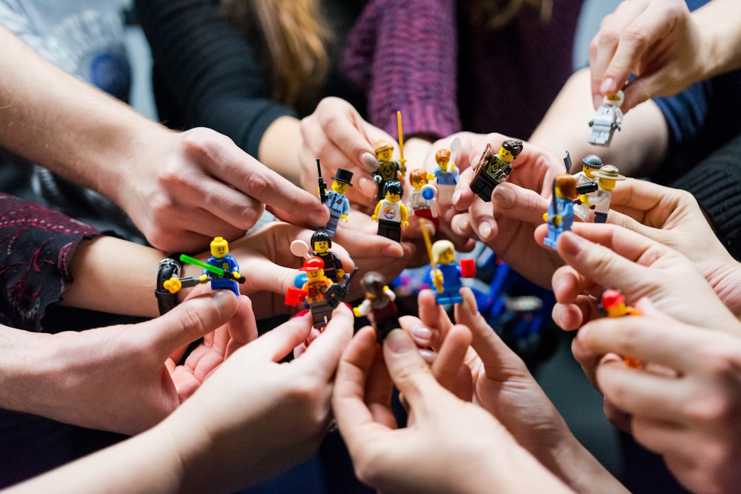 Activité team building en extérieur pour groupe de collaborateurs